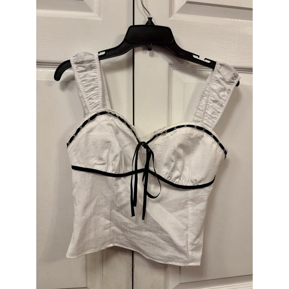 Sienna Sky Womens White w/black trim Smocked Back Cropped Tank Top Sz Large NWOT